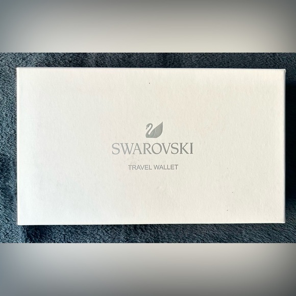 New Swarovski Travel Wallet - Picture 6 of 6